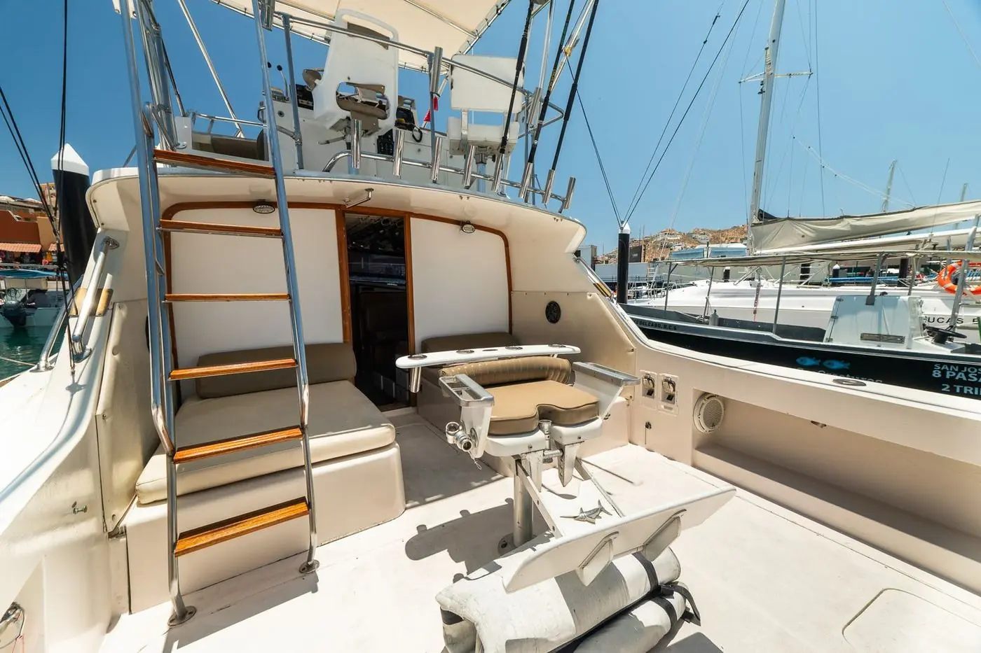 35' Bertram · Fighting chair